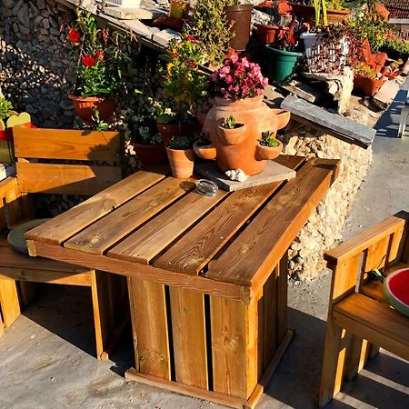 Guest House San Nikola Stari Grad  Εξωτερικό φωτογραφία