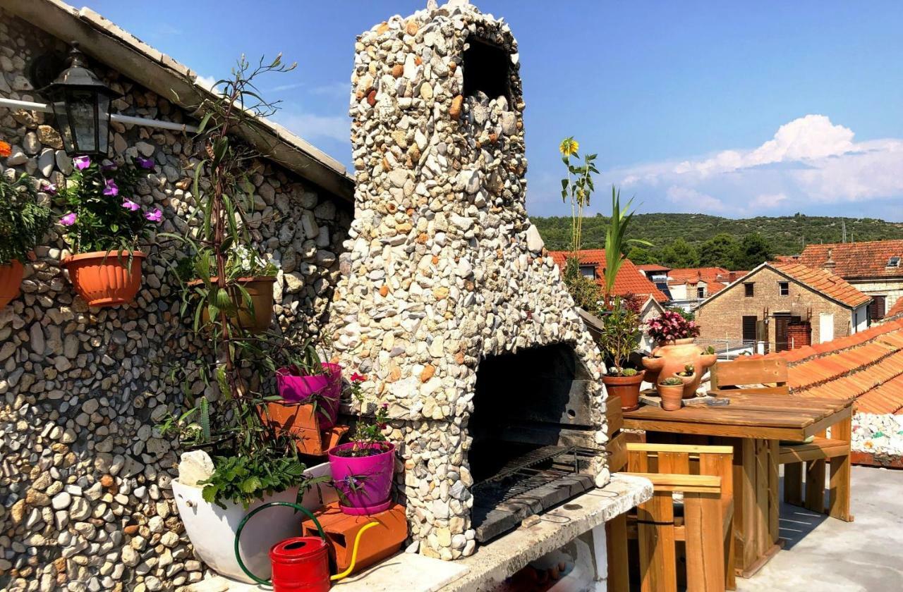 Guest House San Nikola Stari Grad  Εξωτερικό φωτογραφία