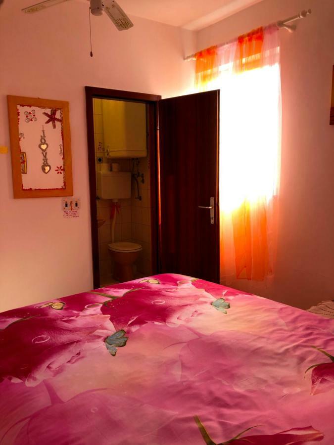 Guest House San Nikola Stari Grad  Εξωτερικό φωτογραφία