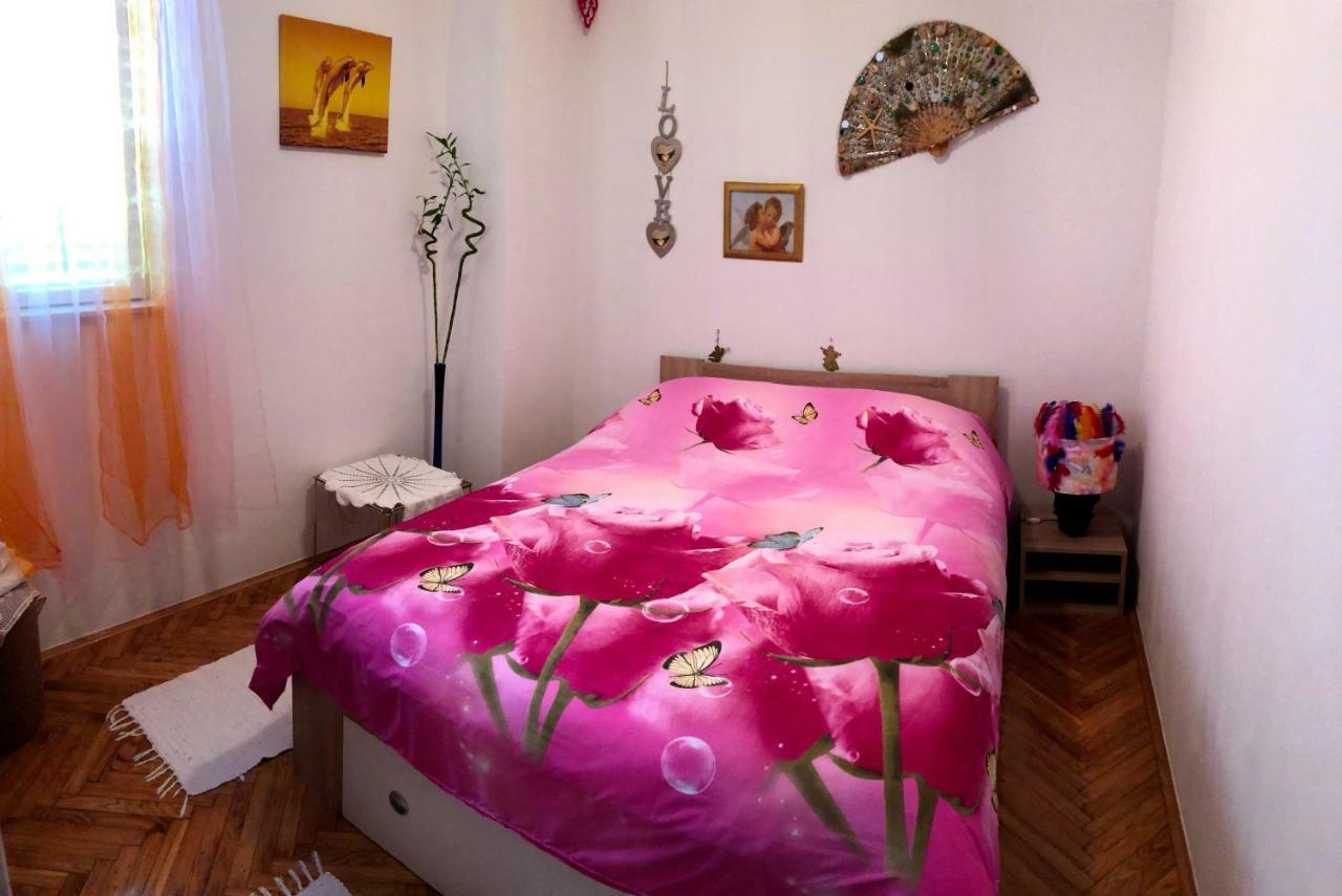 Guest House San Nikola Stari Grad  Εξωτερικό φωτογραφία